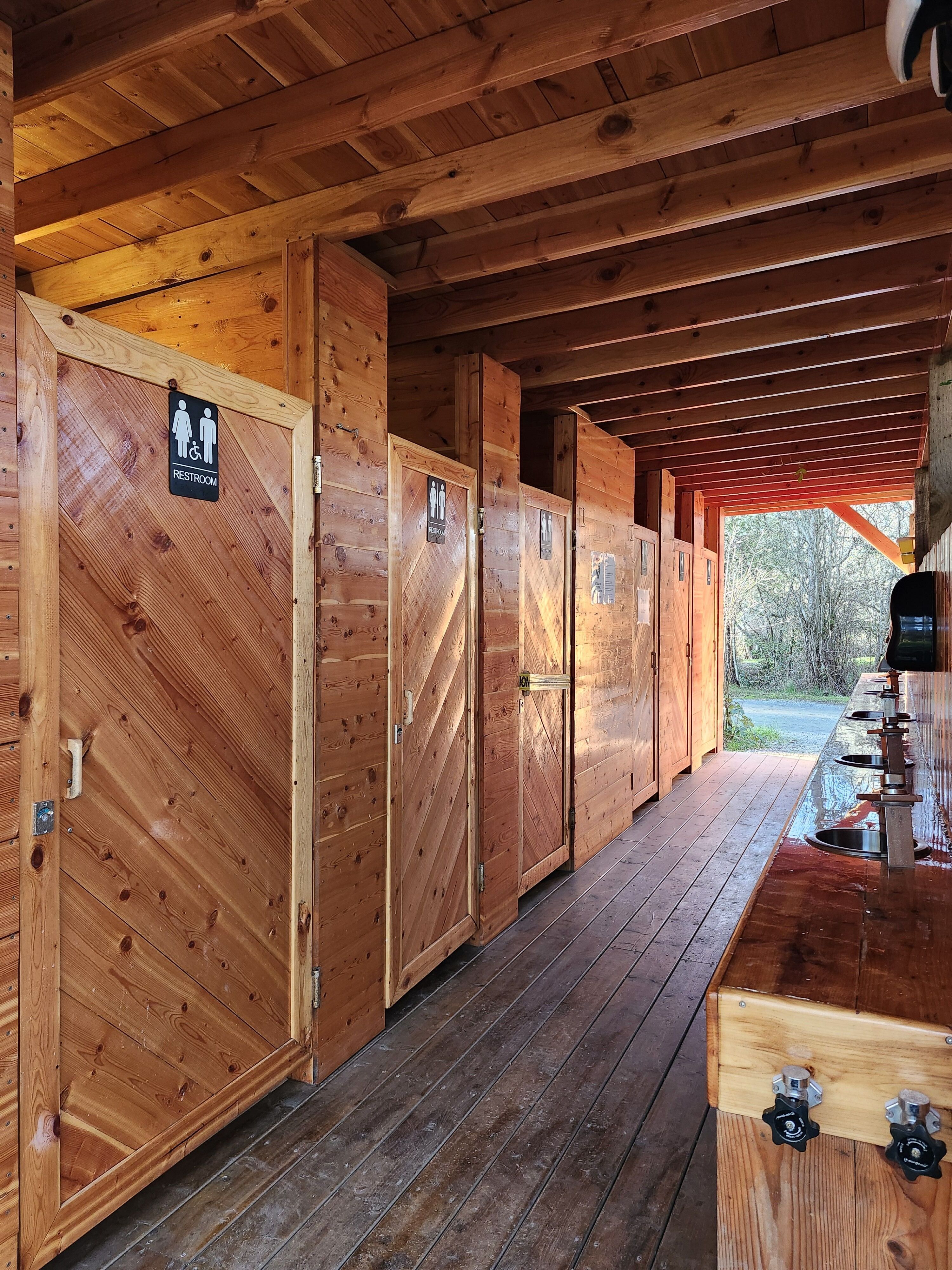 Gallery – Outhouse 1