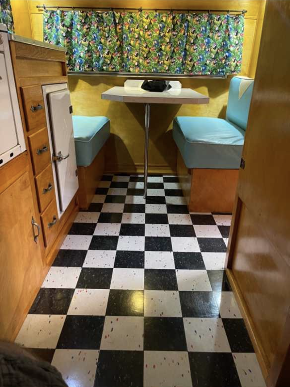 Vintage Trailer – Aljo 1954 – Image 1