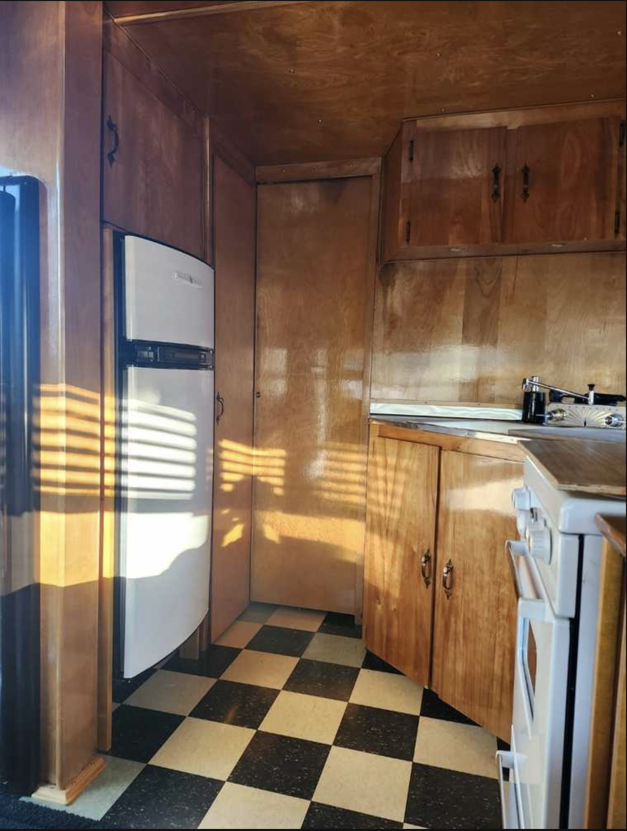 Vintage Trailer – Boles-Aero 1955 – Image 2