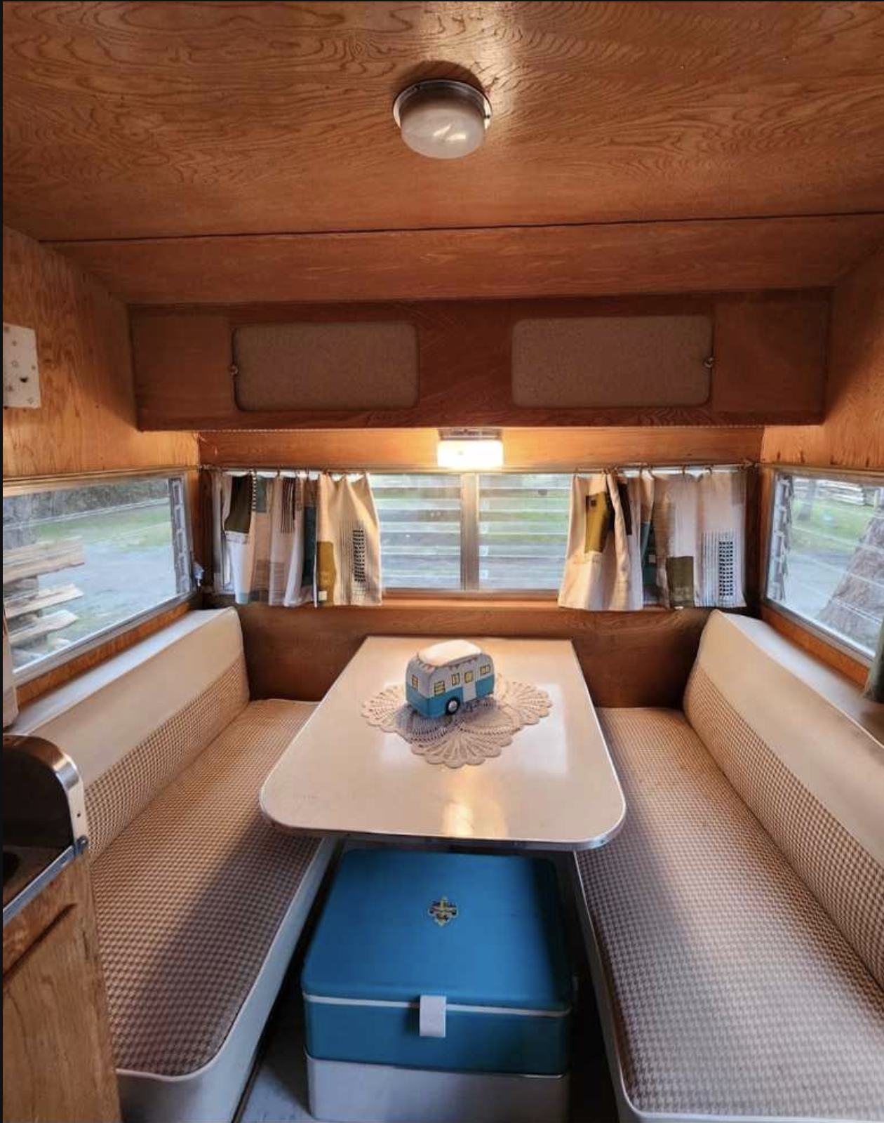 Vintage Trailer – Shasta 1962 – Image 5