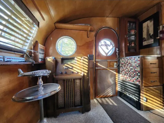 Vintage Trailer – Air Float 1950 – Image 9