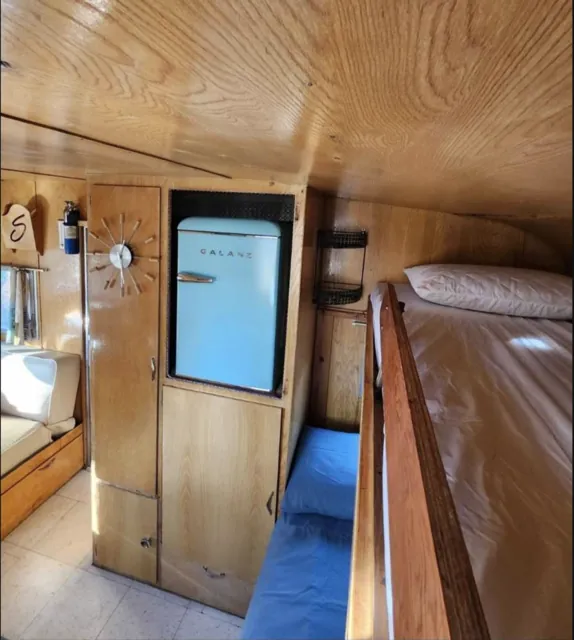 Vintage Trailer – Shasta 1962 – Image 11