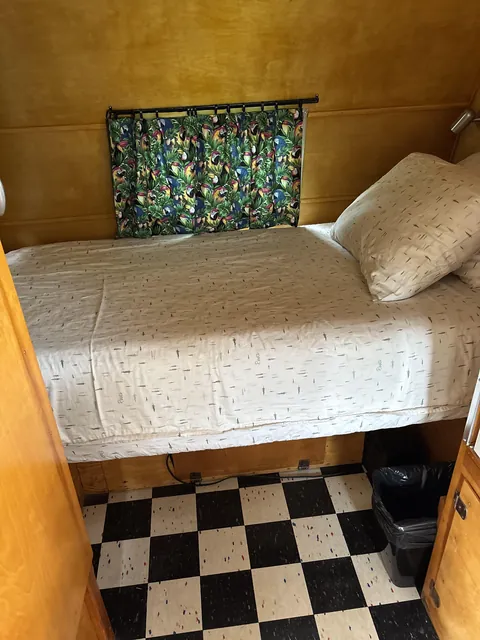Vintage Trailer – Shasta Site 1B – Image 4